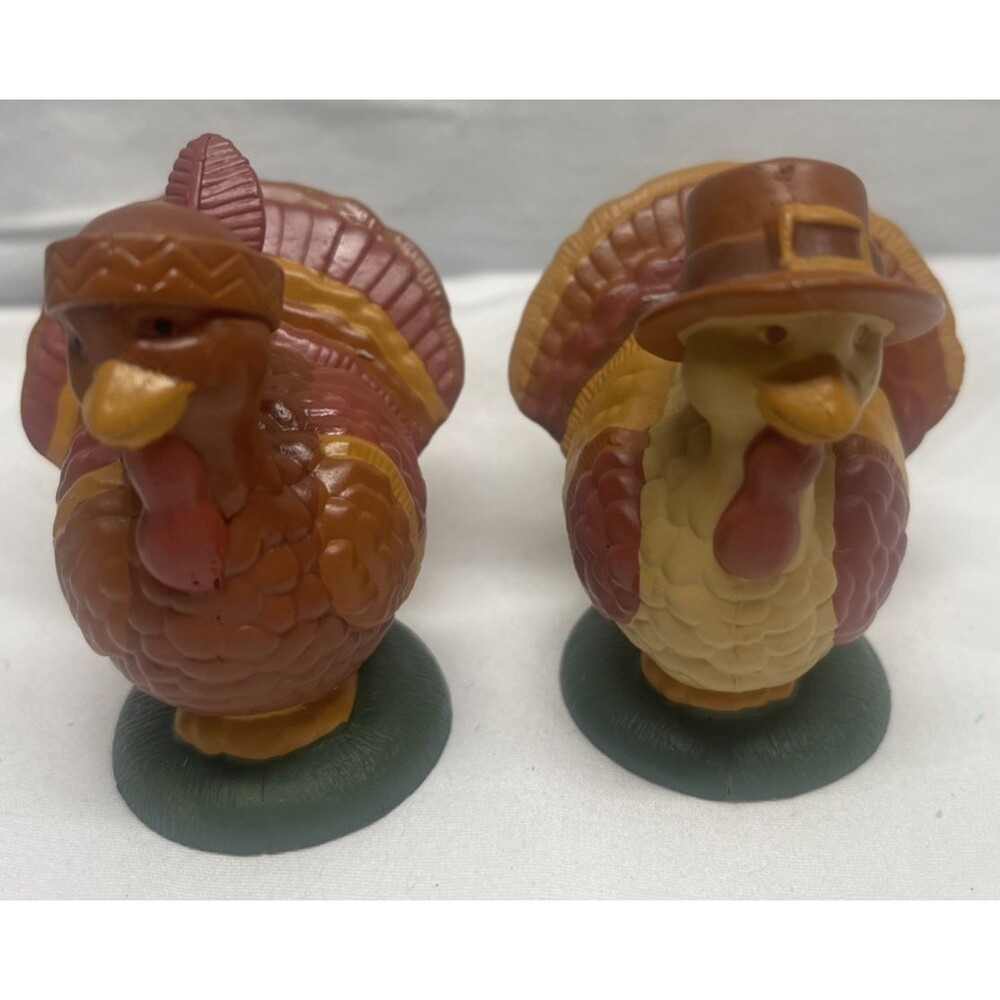 Vintage Hallmark Thanksgiving Turkey Salt & Pepper Shakers 2” Plastic Brown Red